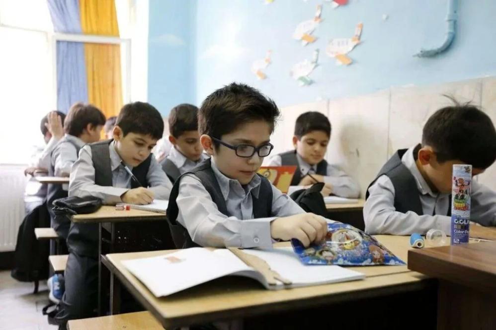 کاظمی: تعطیلی یک ماهه مدارس در افت تحصیلی تاثیرگذار بوده است
