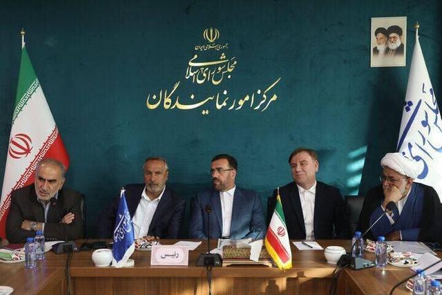نشست ویژه‌ فعال‌سازی خط ریلی بوشهر - عسلویه در پایتخت