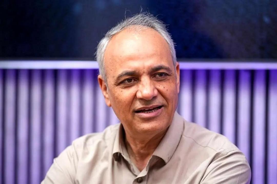 زیدآبادی: دخالت پلیس در موضوع حجاب، به «اقتدار» پلیس آسیب می‌زند؛ مردم از زور متنفرند