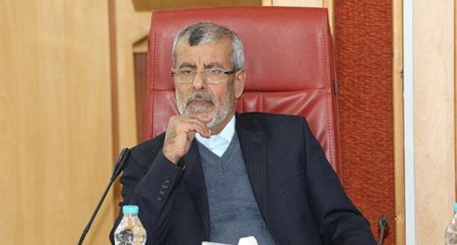 رضوی عضو شورای شهر اهواز : موافقان شهردار اهواز به قیمت انحلال شورا، او را نگه داشتند
