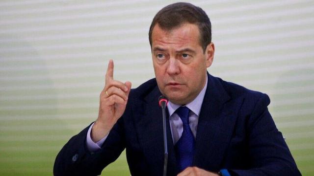 مدودف: اوکراین با موشک‌های تاماهاک به شهرهای اتحادیه اروپا حمله می‌کند