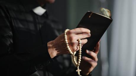 African abuse victims sue Church of England