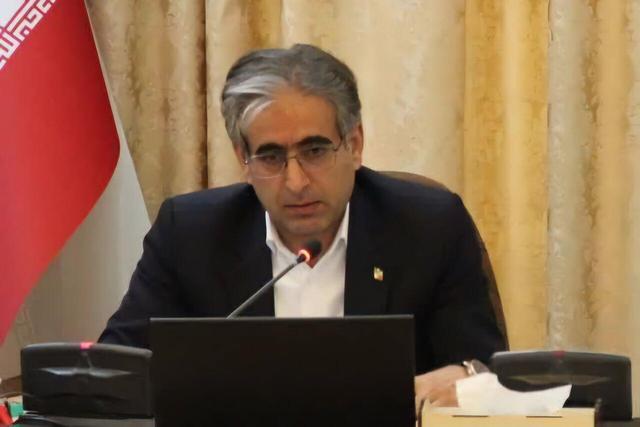 محمدزاده: مقامات برای داوطلب شدن در انتخابات شورا تا ۲۷مهر استعفا دهند