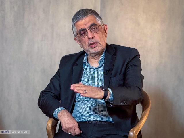 ببینید | خاطره جالب کرباسچی از اعزام جانشین فرمانده کل سپاه پاسداران به جبهه/ او فقط ۱۰ روز در شبکه دو ماند