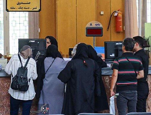 نزدیک به نیم میلیون ایرانی در صف وام ازدواج/ بی توجهی بانک‌ها صدای همه را درآورد
