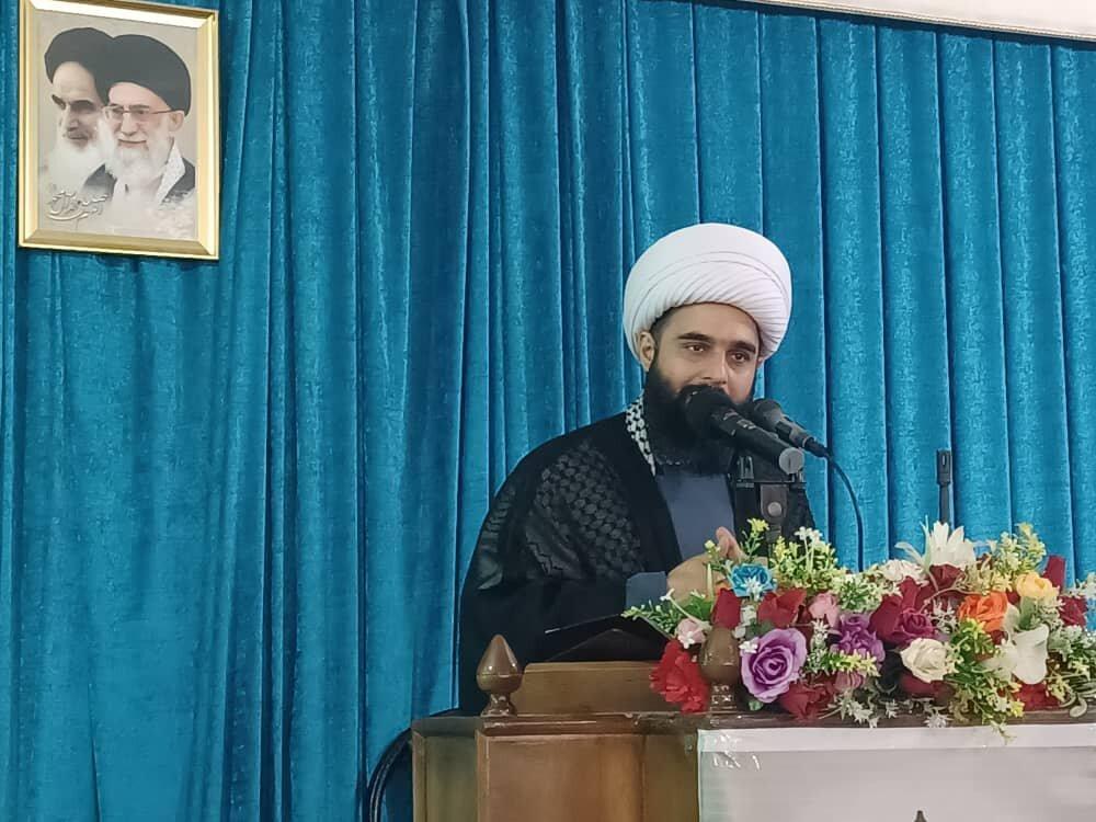 امام جمعه سیریک: جزایر سه‌گانه بخش لاینفک میهن اسلامی هستند