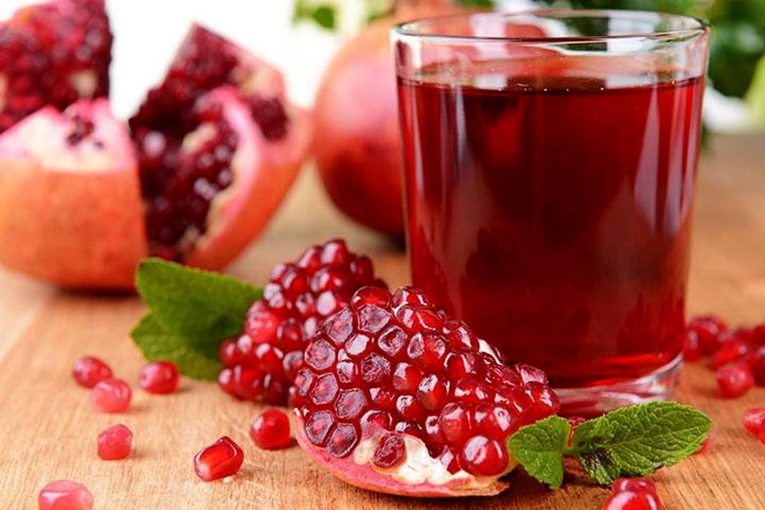 خواص شگفت‌انگیز انار؛ از سلامت قلب تا زیبایی پوست