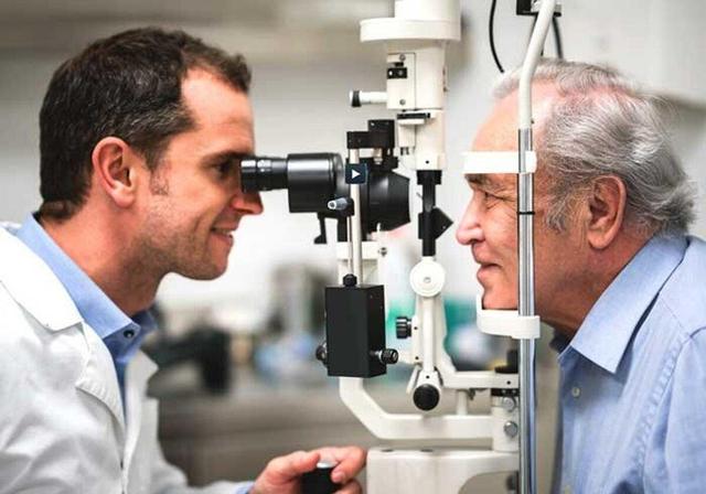 اجرای طرح سراسری غربالگری بینایی سالمندان در مشهد