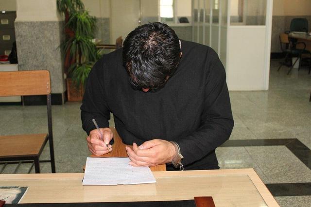 اشک پشیمانی کشتی گیر جوان پس از جنایت