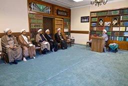دیدار مدیران مدارس علمیه تبریز با نماینده ولی‌فقیه در آذربایجان شرقی