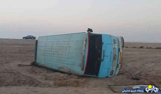 انحراف مینی‌بوس در آبادان