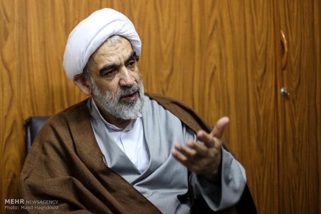 قمی: فضای مجازی باید به بستری برای توسعه فرهنگ نماز تبدیل شود