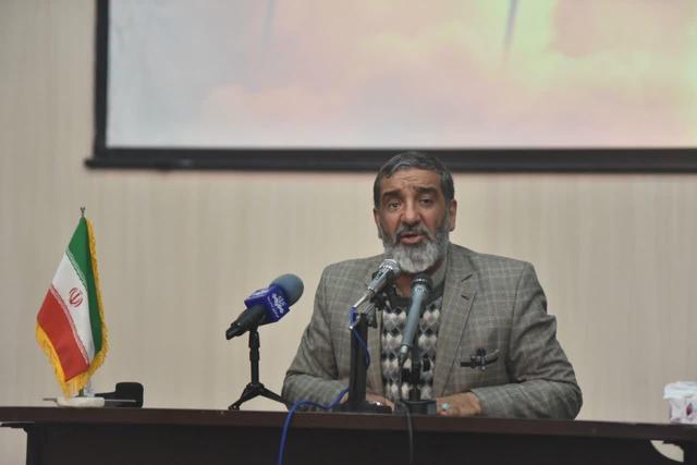 حسین یکتا: دختران دهه هشتادی، کار دشمن را تمام خواهند کرد