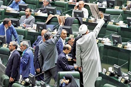 تندروها با نگاه‌های متحجرانه، قدرت ایران را نشانه می‌روند