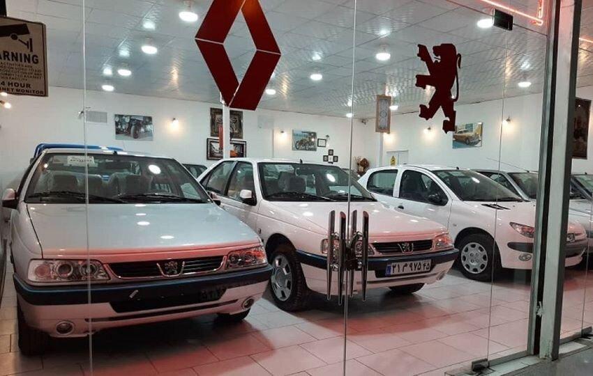 بازار خودرو به کما رفت/ آخرین قیمت سمند، پژو، کوییک، شاهین و دنا + جدول