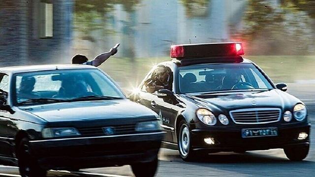 ببینید | تعقیب و گریز خودرو پژو سرقتی در معابر شلوغ شهری