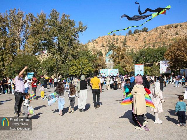 جشنواره شاد کودکانه در بجنورد