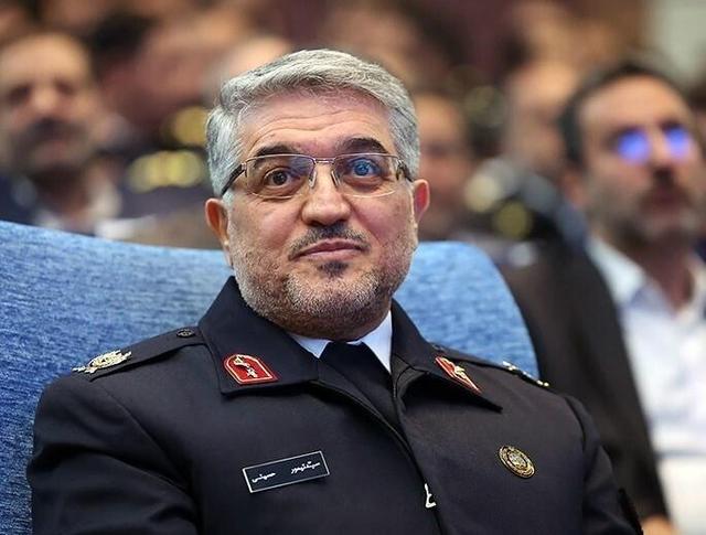 پلاک‌ها فارسی می‌مانند| پلیس طرحی برای تغییر ندارد