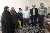 چون دوست دشمن است شکایت کجا بریم