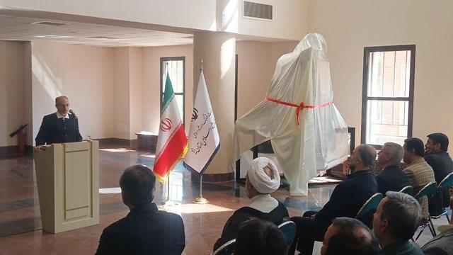 مشاور وزیر فرهنگ در یزد مطرح کرد: تداوم ساخت و نصب تندیس مفاخر کشور در استان‌ها