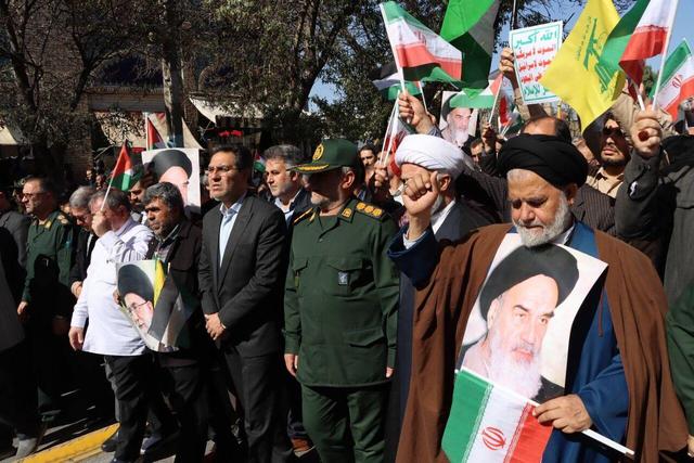 فیلم/ راهپیمایی بشارت نصر در اردبیل