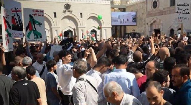تظاهرات پرشور مردم اردن در حمایت از مقاومت فلسطین