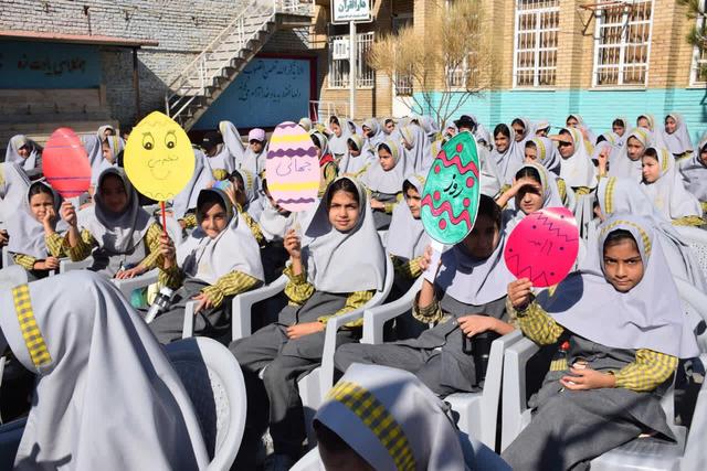 ۲۰ هزار تخم‌مرغ و نان رایگان بین دانش‌آموزان درگلپایگان توزیع شد