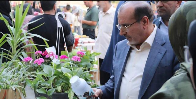 بازدید حدادی از نمایشگاه صنایع‌دستی روستای بختیار شهرستان نظرآباد