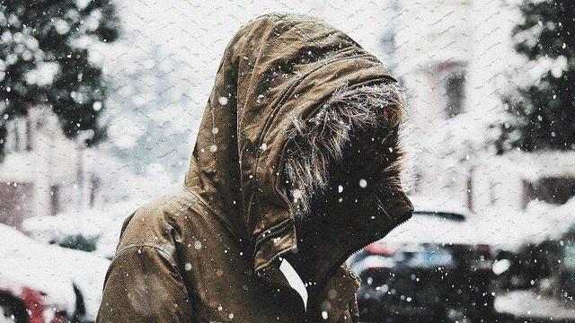 ۱۰ راهکار مقابله با افسردگی ماه‌های سرد