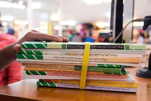 جنجال ارائه فایل کتاب‌های درسی به دانش‌آموزان | اینها شیطنت است!