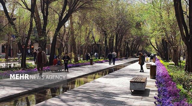 شهر اصفهان به گل‌های پاییزه مزین می‌شود