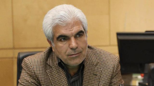 تبدیل وضعیت 170 کارگران شرکت خاک چینی مرند