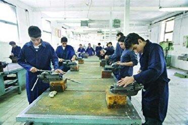 راه‌اندازی هنرستان‌های جوار صنعت؛ پل ارتباطی آموزش و صنعت در کرمانشاه