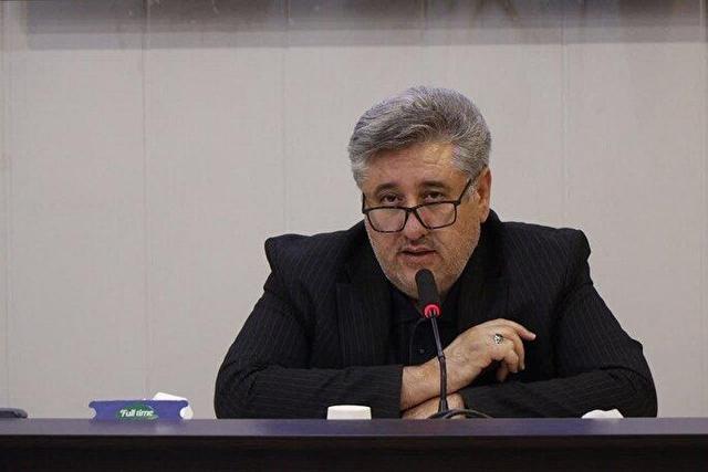 رسانه‌ها موضوعات فرهنگی و هنری را با جدیت دنبال کنند