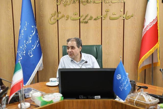 موهبتی: باید از ایجاد بدهی های جدید خودداری شود
