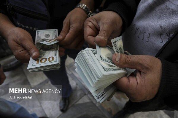 ۶۰ تا ۸۰ میلیارد دلار ارز صادراتی بازنگشت؛ نقش پررنگ شرکت‌های دولتی