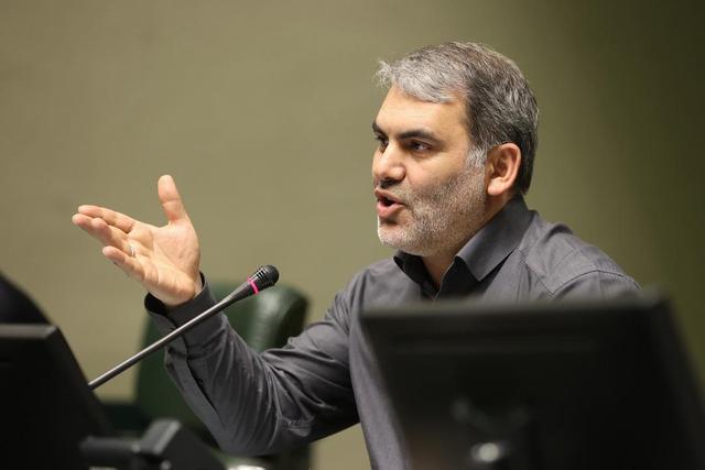 دولت باید در تنظیم‌گری اقتصادی مقتدرانه عمل کند