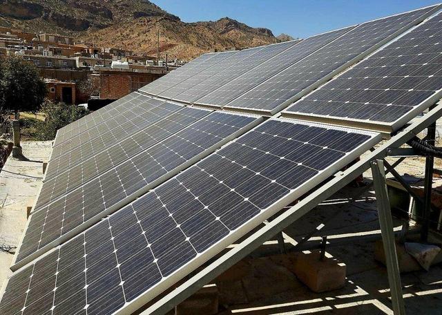 چتر مهربانی خورشید بر سر استان فارس/ ۷۴۰ نیروگاه خورشیدی احداث شد