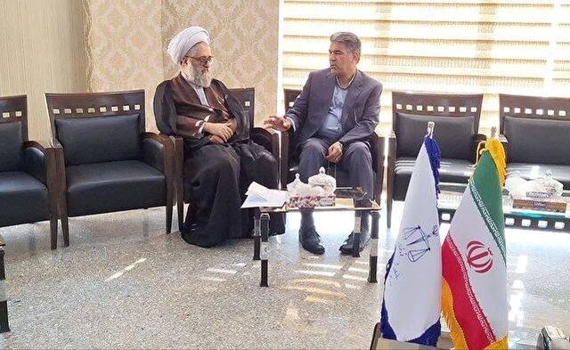 قانون ساماندهی در شهداد اجرا شود  
