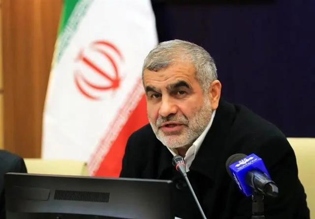 نیکزاد: حقوق نمایندگان نصف حقوق وزرا است