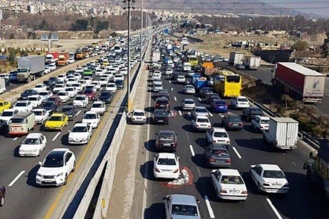 ترافیک سنگین در آزادراه تهران - کرج - قزوین  