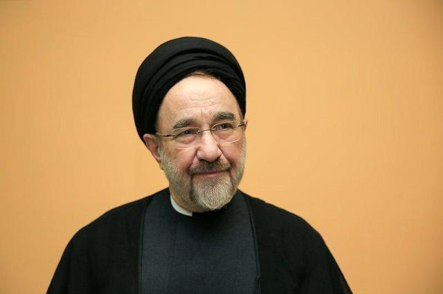 خاتمی: ناصر تقوایی پایه‌گذار موج نوی سینمای اندیشه برانگیز ایران شد
