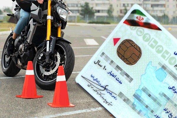 رضایی: طرح صدور یک روزه گواهینامه موتورسیکلت در کرمان آغاز شد