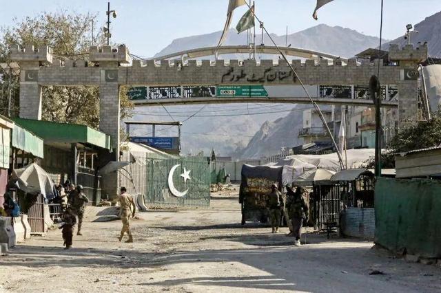 استقبال یوناما از آتش‌بس میان افغانستان و پاکستان