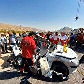 ۵ کشته و ۳ مصدوم بر اثر برخورد پژو ۲۰۶ و پارس در جاده سپیدان_شیراز