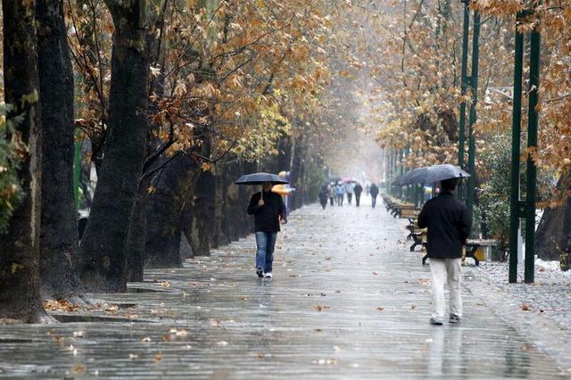 امروز و فردا در این مناطق کشور باران می بارد | کاهش نسبی دمای هوا در شمال شرق و شرق کشور