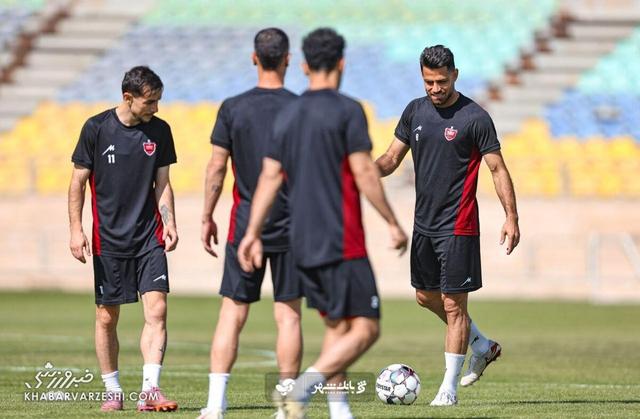 پرسپولیس آماده نبرد در خرم‌آباد/ آخرین تمرین سرخ‌ها پیش از دیدار با خیبر