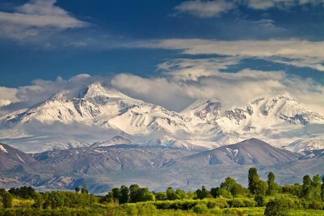 توصیه های جدی به کوهنوردان هنگام باد و باران