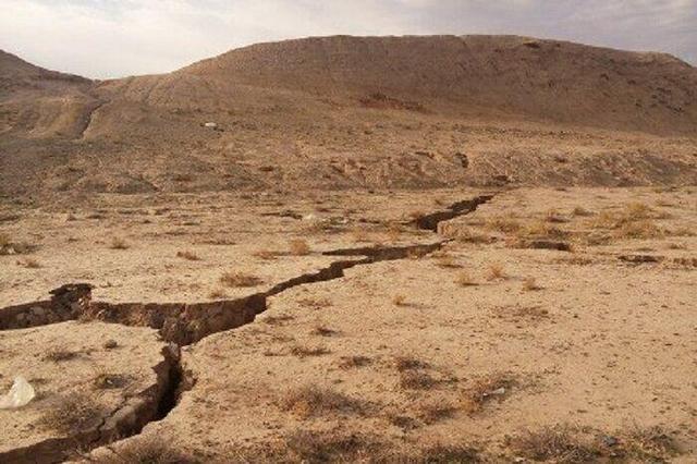 زمین می‌بلعد، فارس می‌لرزد؛ ناقوس فرونشست به صدا درآمد