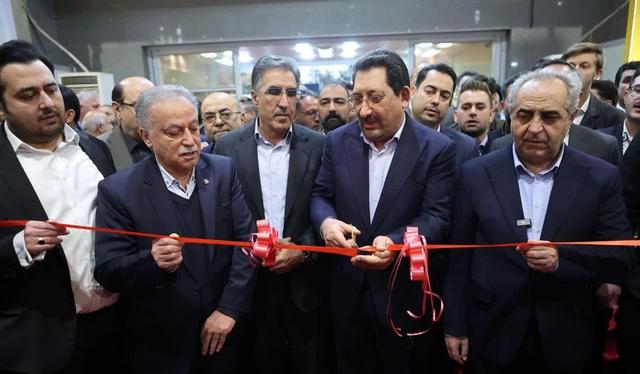 نمایشگاه تبریز متافو ۱۴۰۴ با حضور وزیر صمت افتتاح شد+ فیلم